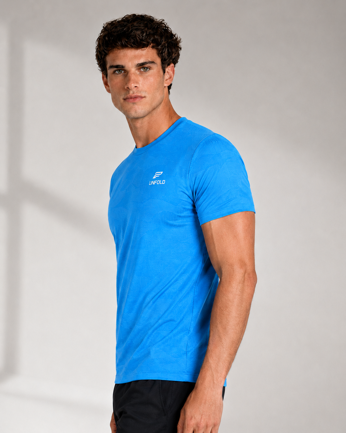 MEN-ESSENTIAL-T-SHIRT (AMPARO-BLUE)